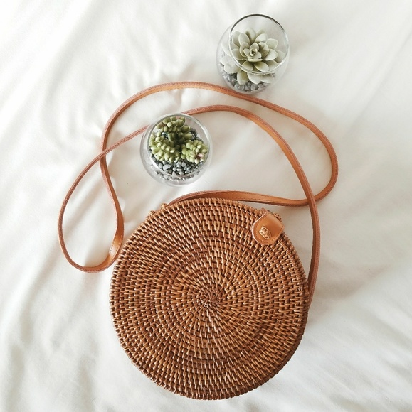 Urban Outfitters Handbags - Urban Outfitters Round Straw Basket Bag - New!